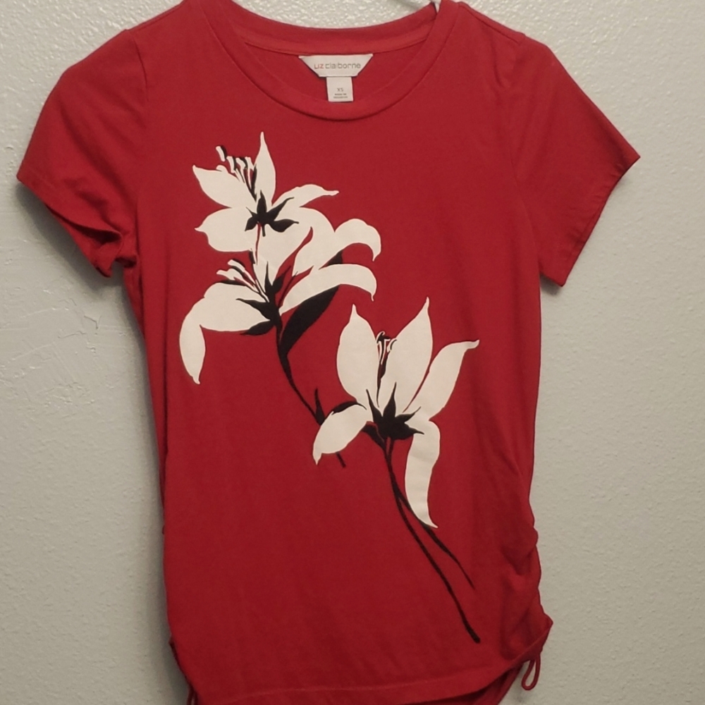Red short sleeve shirt